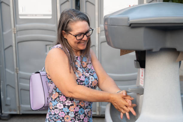 Best Construction site porta potty rental  in Tequesta, FL